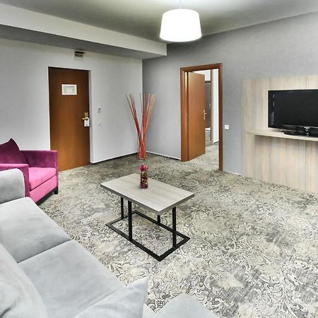 Hotel Europeca Craiova Exteriör bild