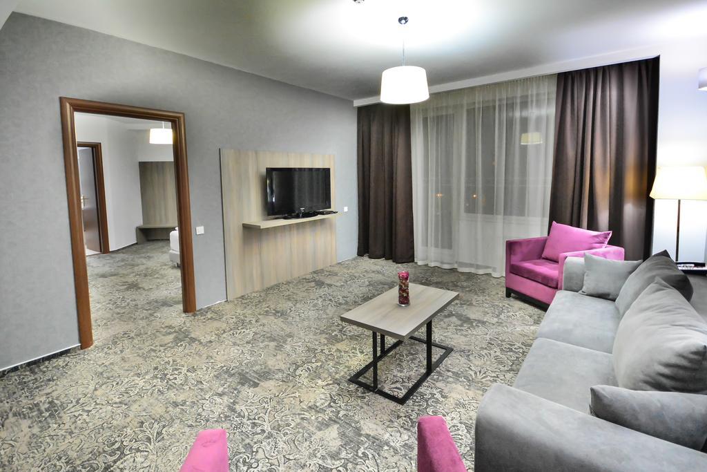 Hotel Europeca Craiova Exteriör bild