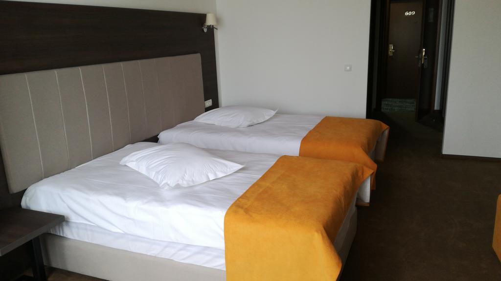 Hotel Europeca Craiova Exteriör bild