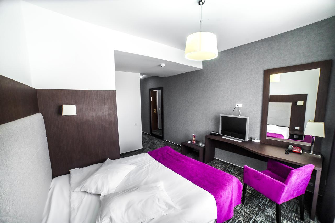 Hotel Europeca Craiova Exteriör bild