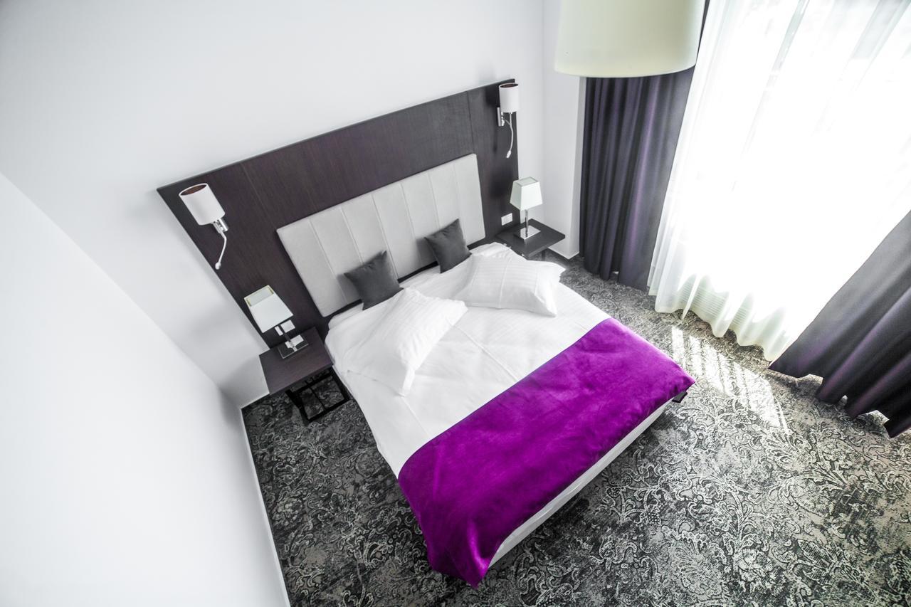 Hotel Europeca Craiova Exteriör bild
