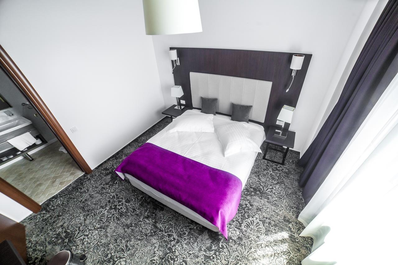 Hotel Europeca Craiova Exteriör bild