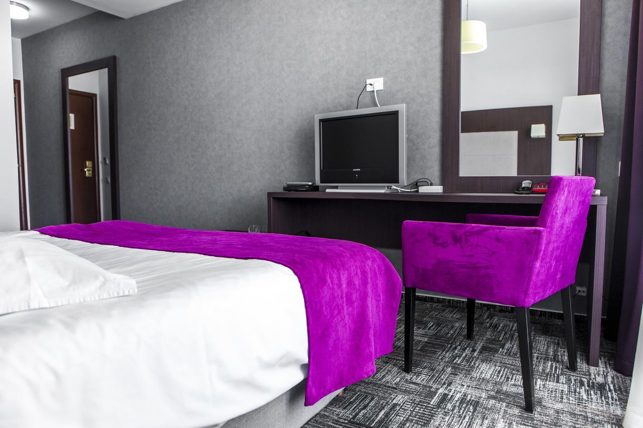 Hotel Europeca Craiova Exteriör bild