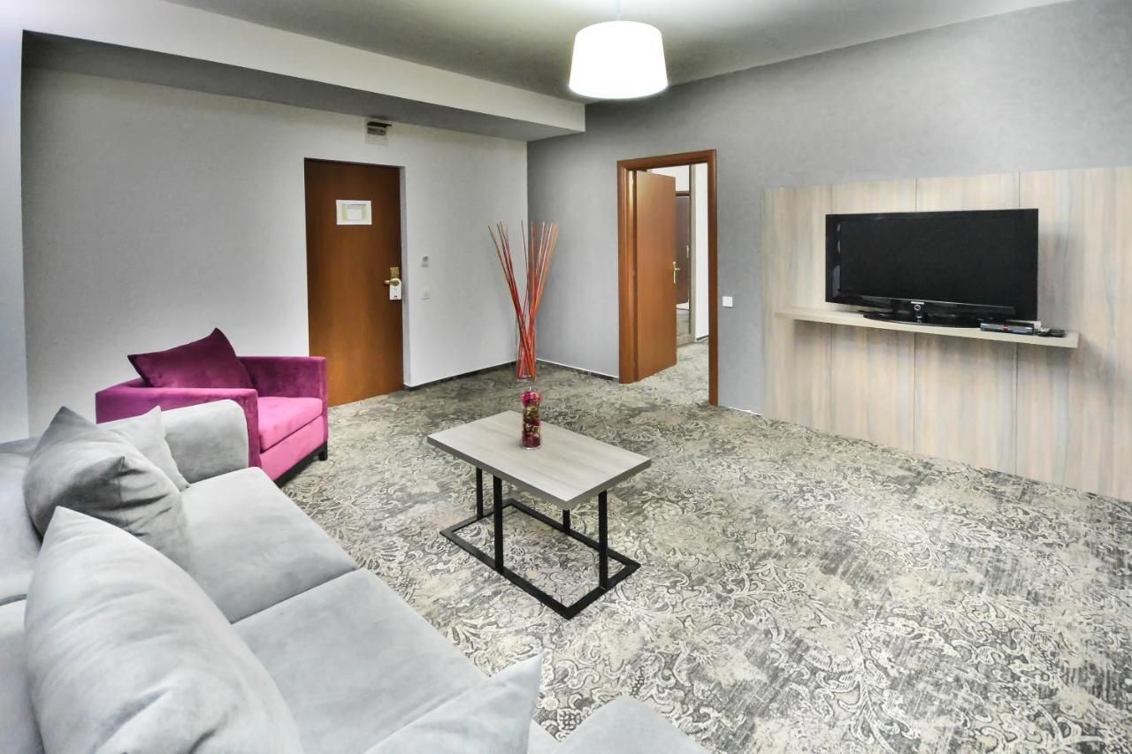 Hotel Europeca Craiova Exteriör bild