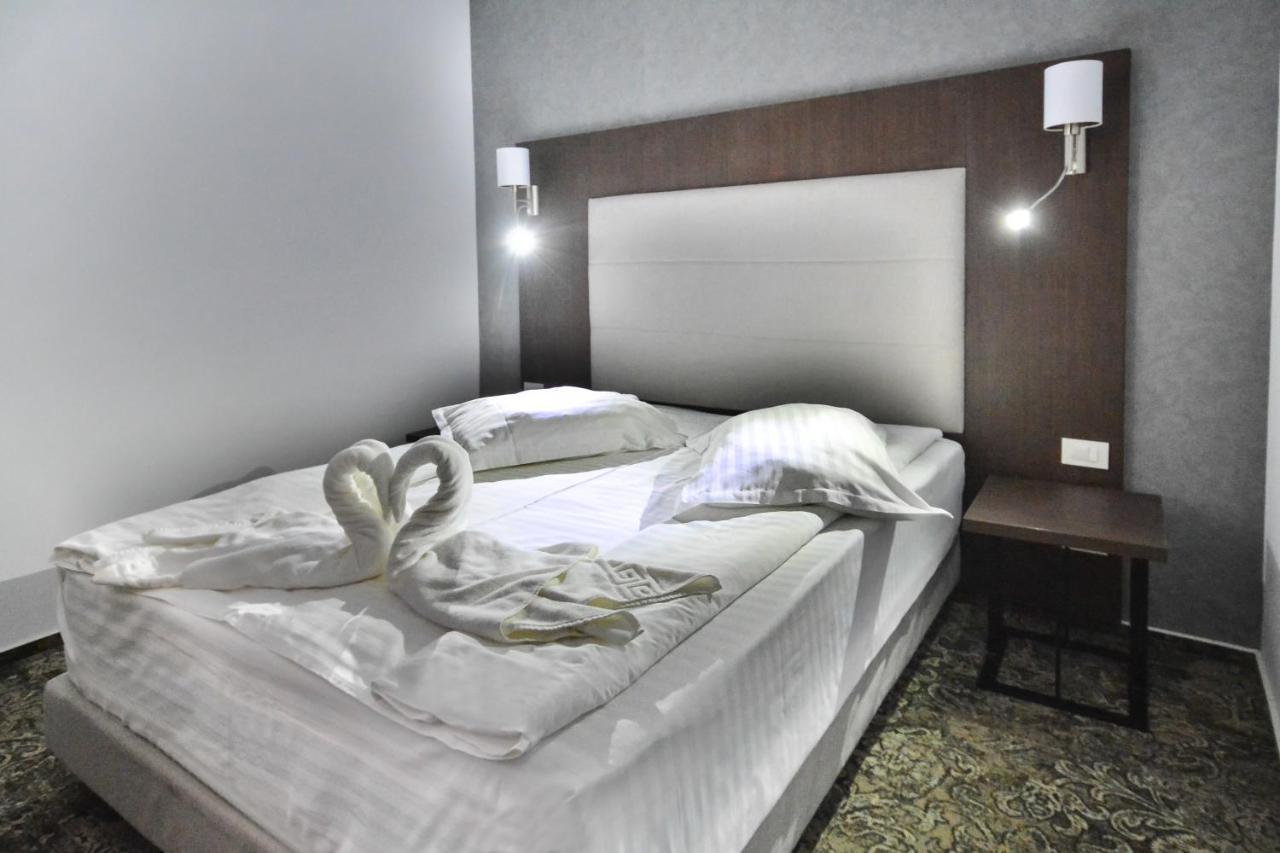 Hotel Europeca Craiova Exteriör bild