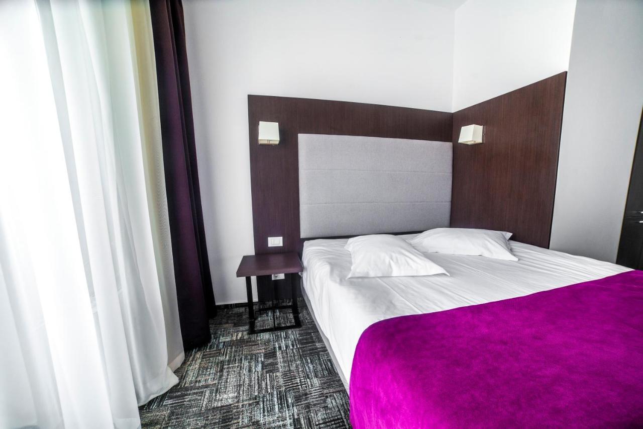 Hotel Europeca Craiova Exteriör bild